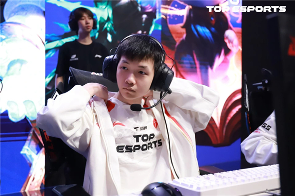 TES3-1击败AL晋级2025LPL总决赛,迎战BLG争夺一号种子归属